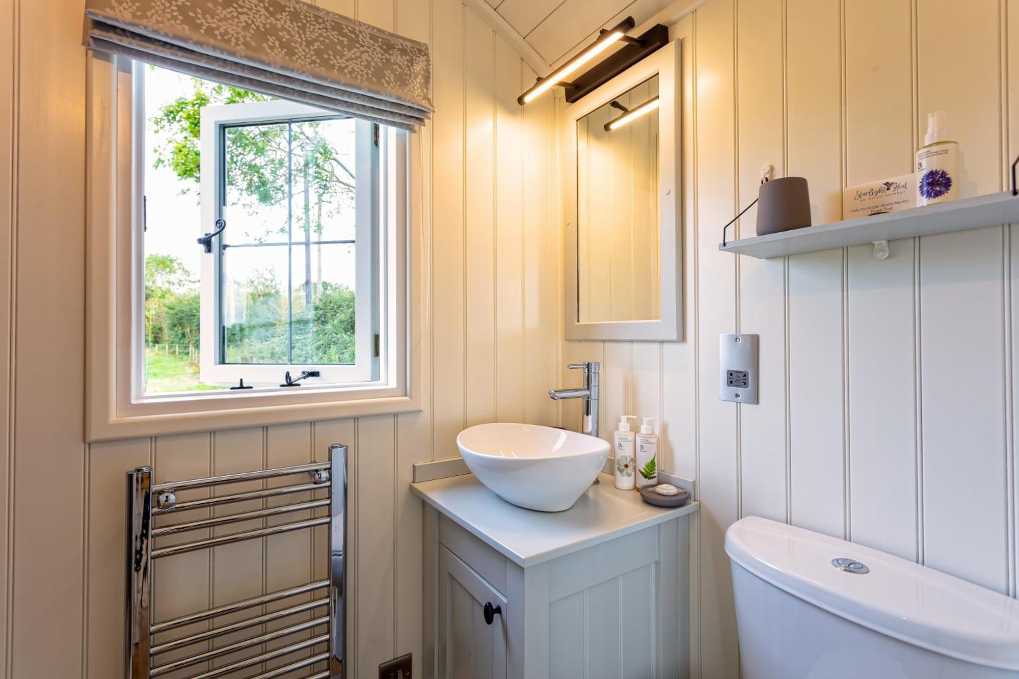 Starlight Shepherd Hut Littleworth