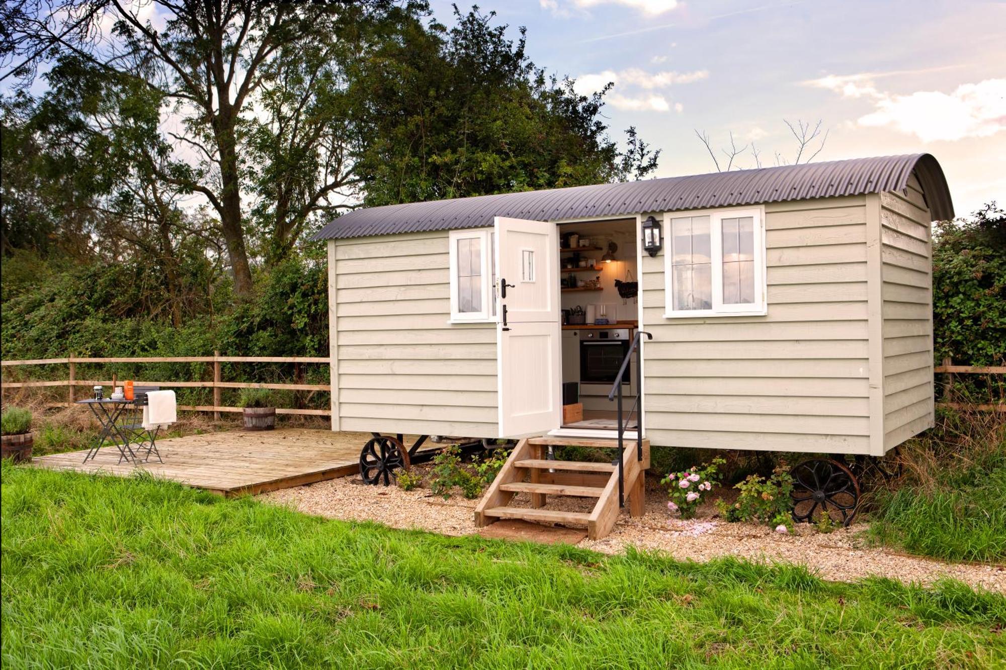 Starlight Shepherd Hut *